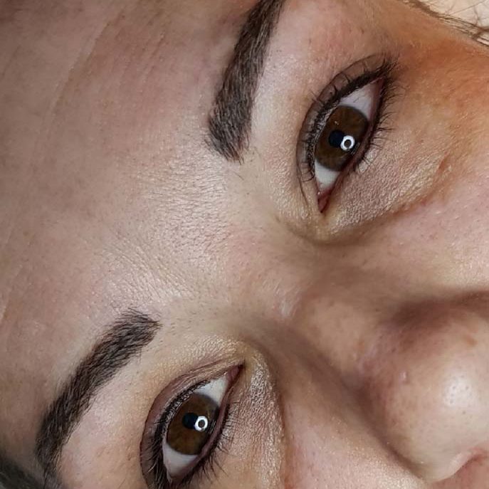 Shelley - Brows and eyeliner